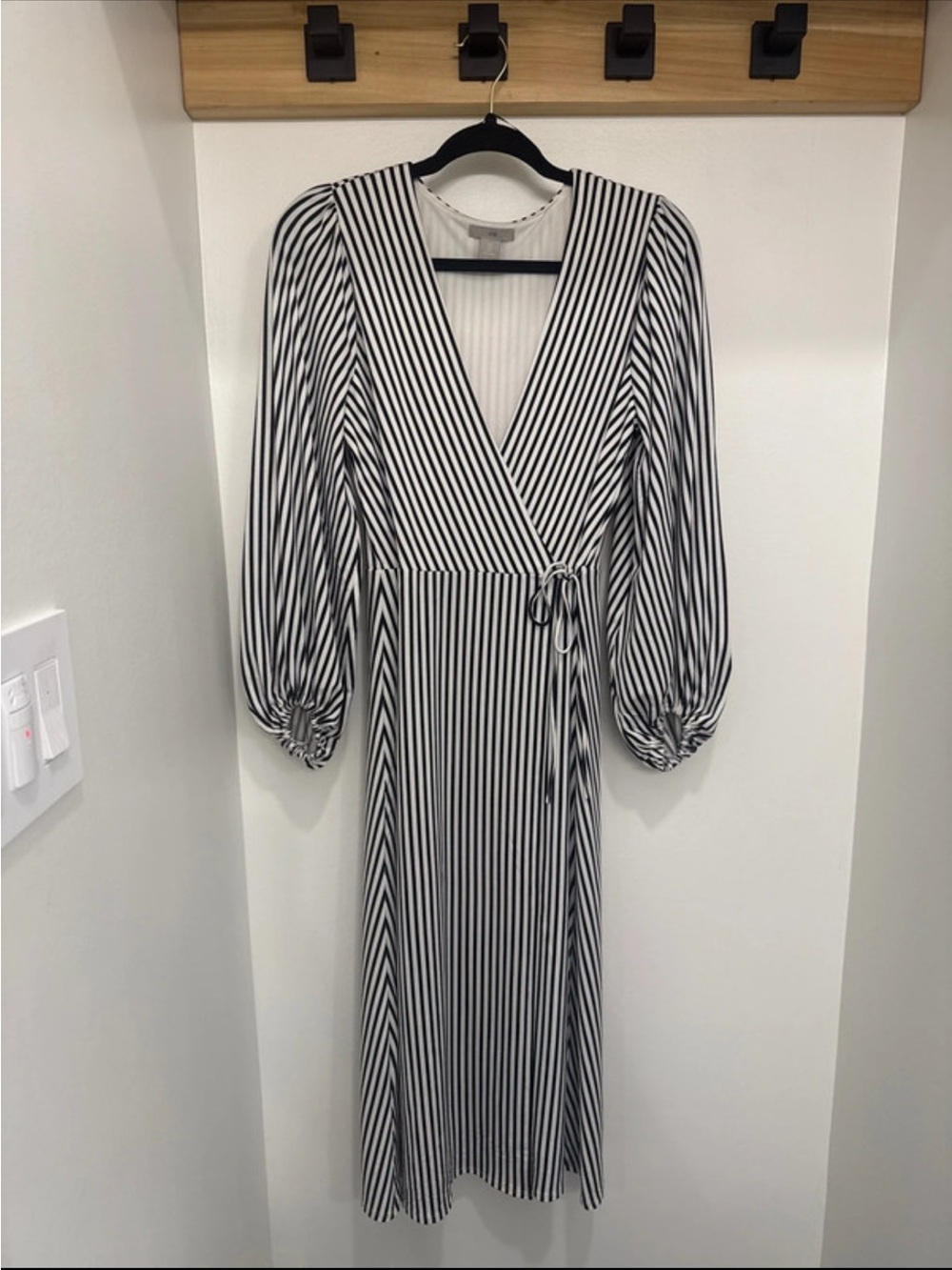 H&M Striped V-neck Knee-length Dress